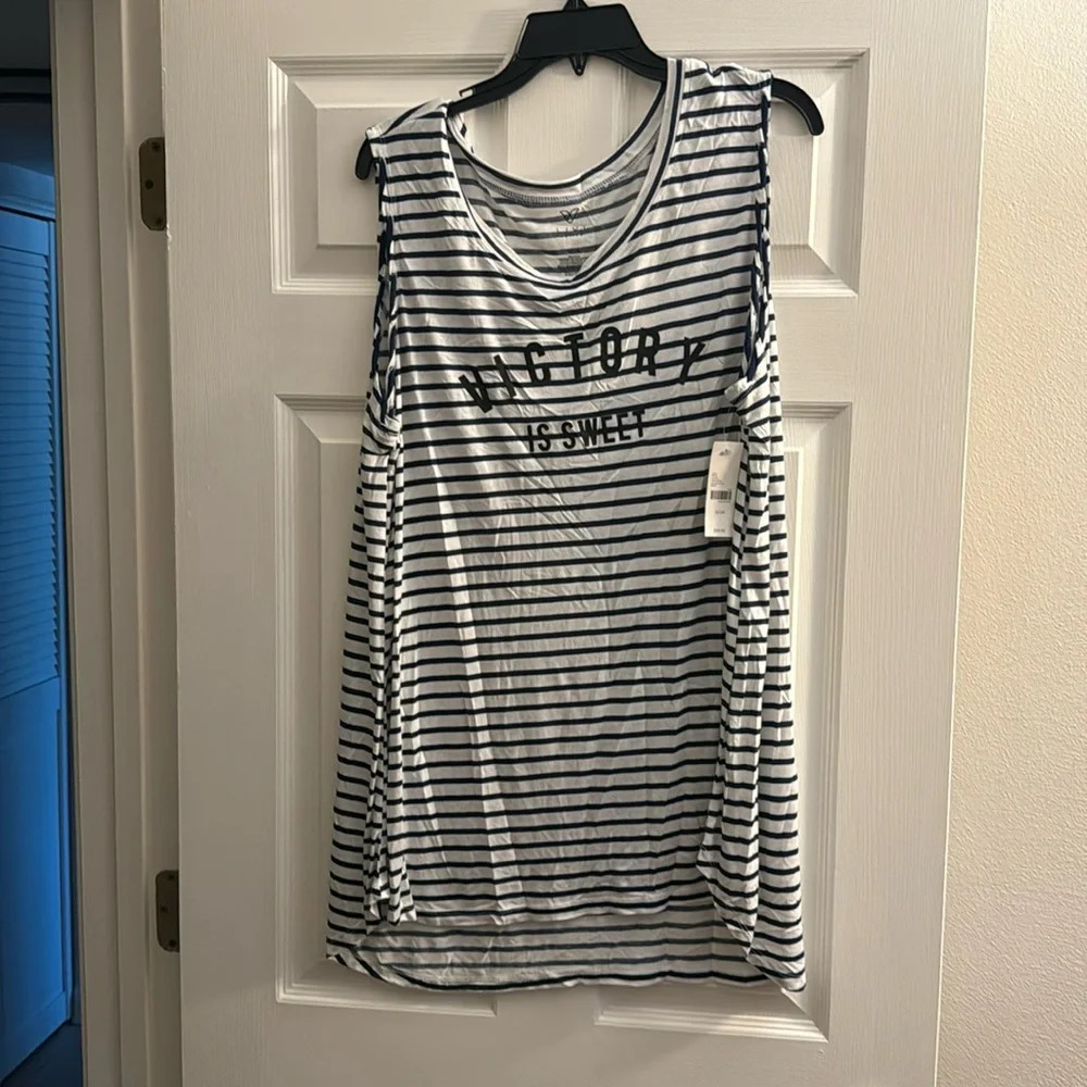 LIVI Active by Lane Bryant Activewear Tank